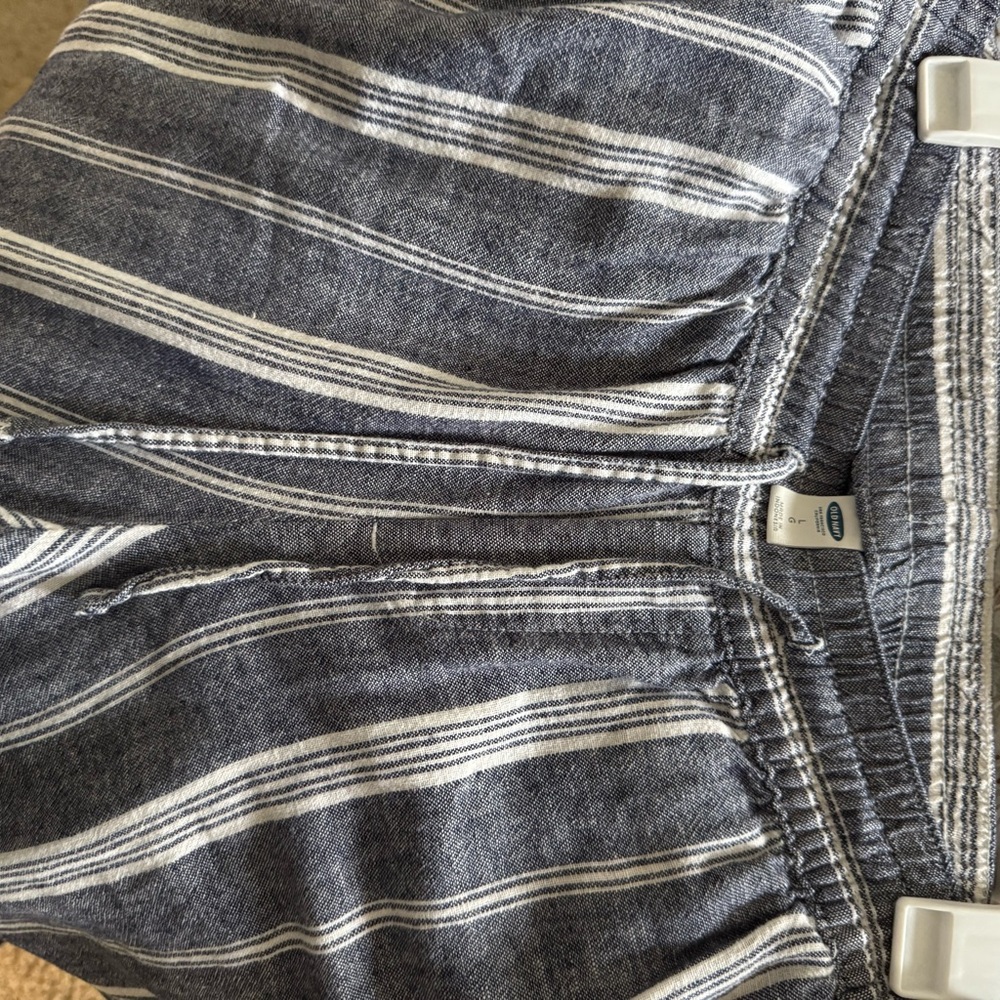Old Navy Blue and White Striped Women's Pants - Picture 2 of 2